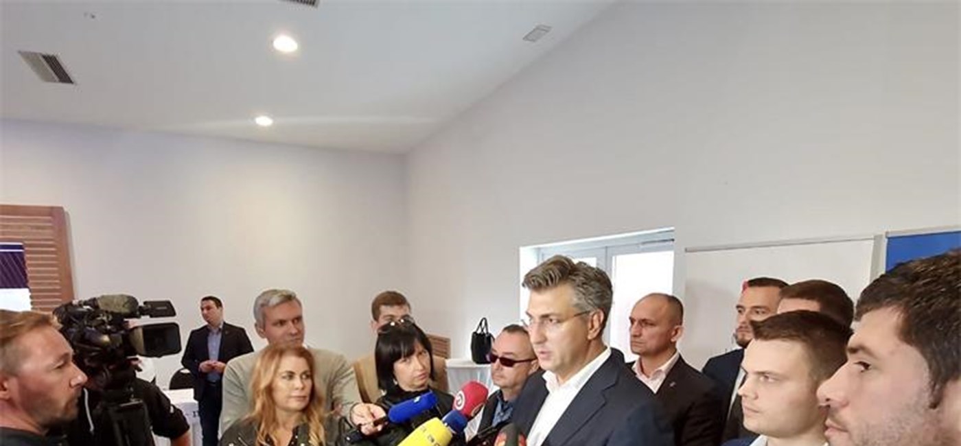 Predsjednik Vlade o potrazi za nestalim pomorcima: S naše strane nastavit ćemo činiti sve što možemo